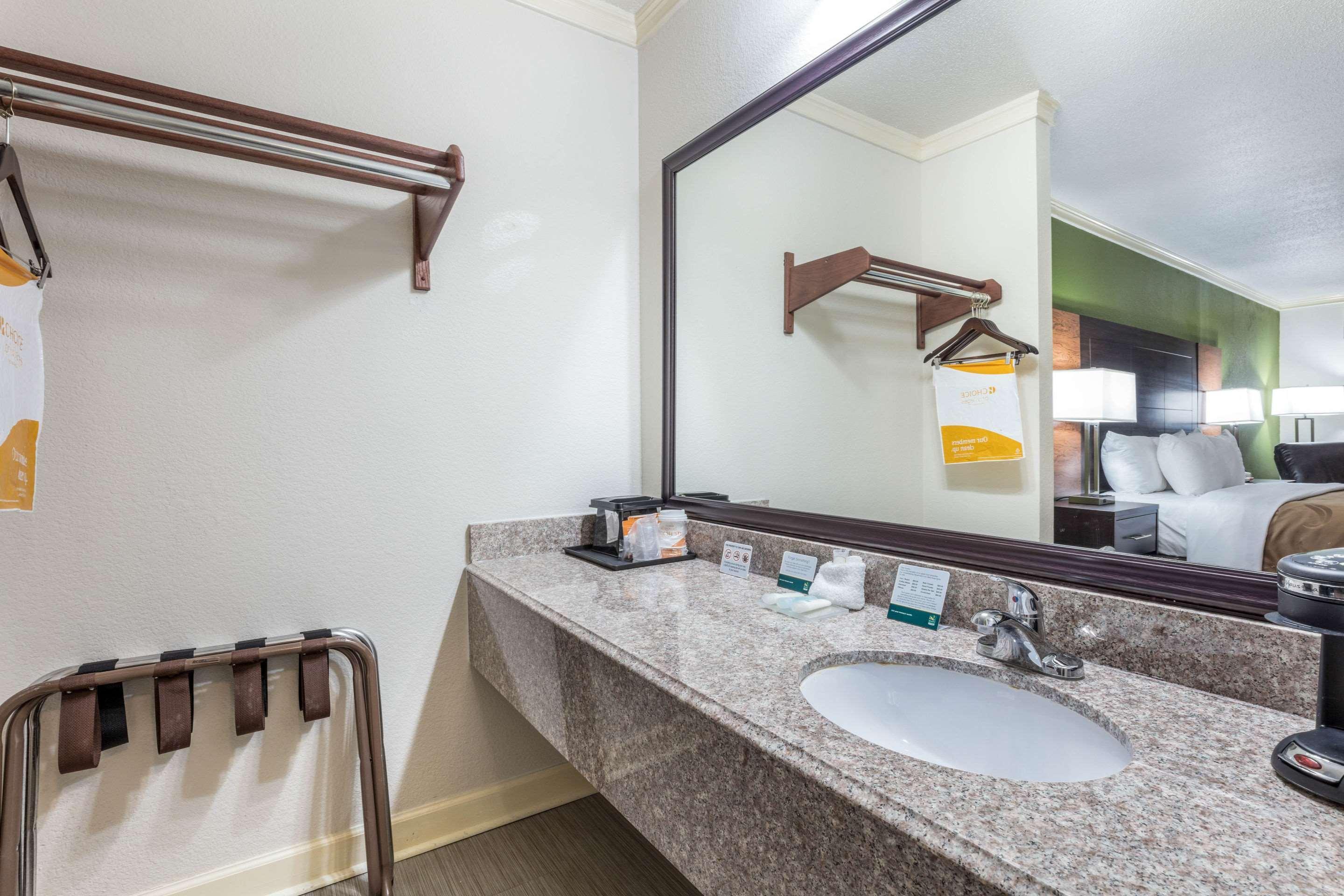 Quality Inn Forrest City I-40 Экстерьер фото