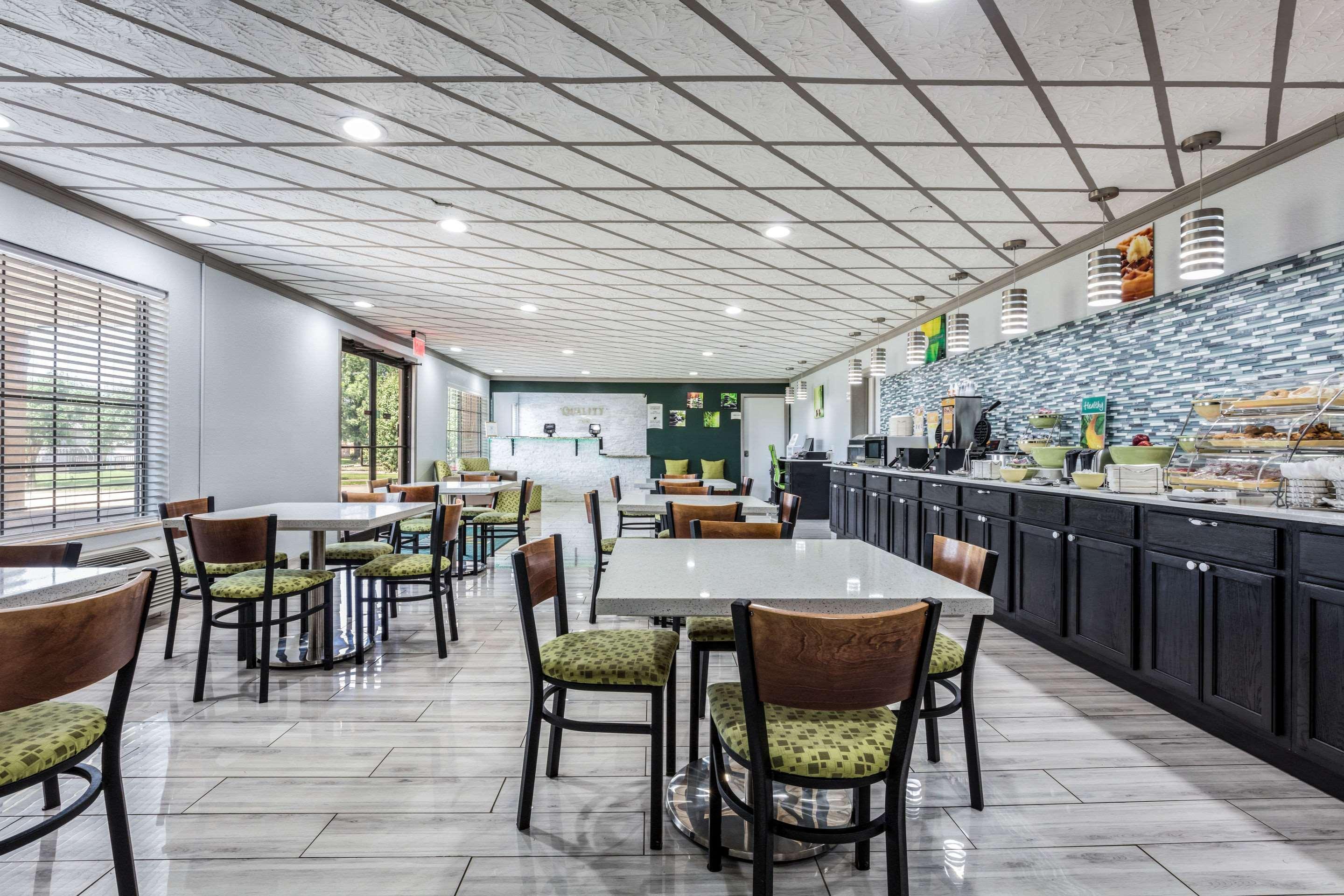 Quality Inn Forrest City I-40 Экстерьер фото