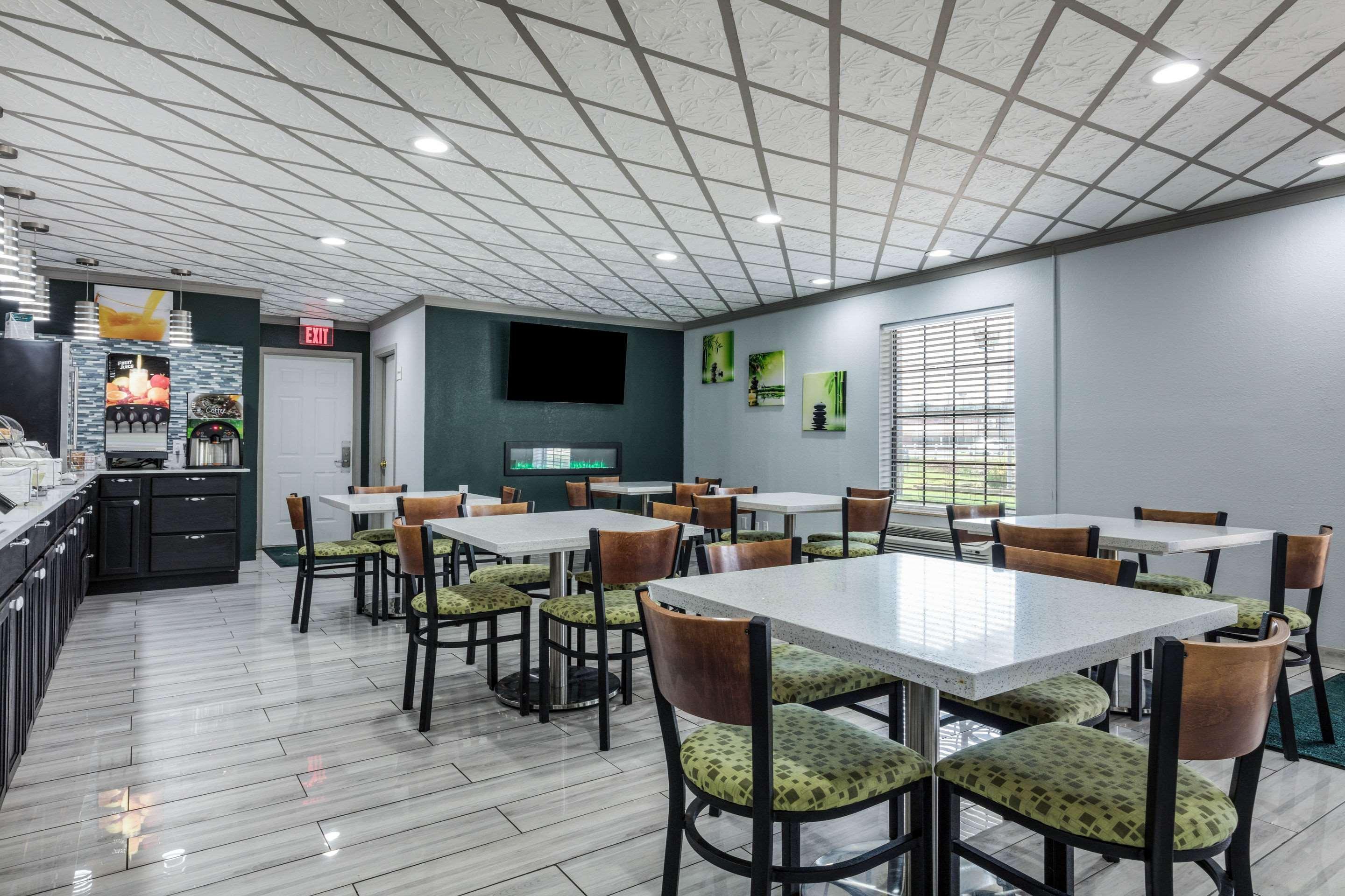 Quality Inn Forrest City I-40 Экстерьер фото