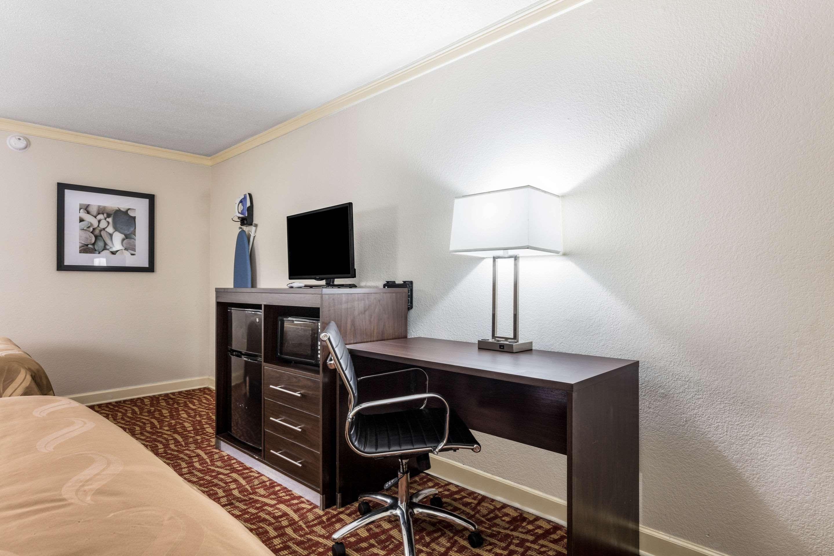 Quality Inn Forrest City I-40 Экстерьер фото